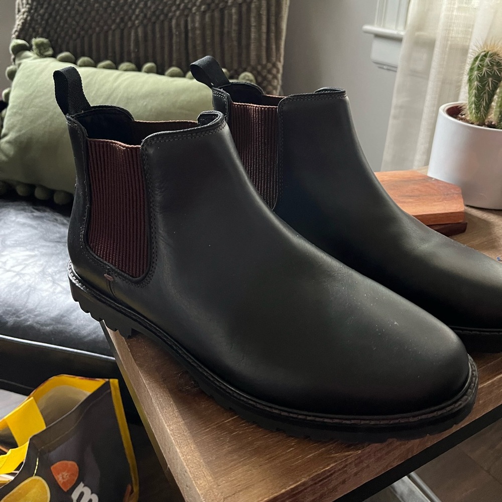 Midland Leather Chelsea Boots (Cole Hann brand) Size 8